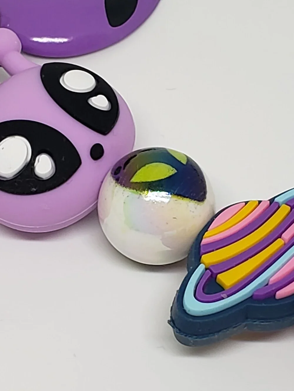 Handmade Silicone Focal Beaded Alien Keychain